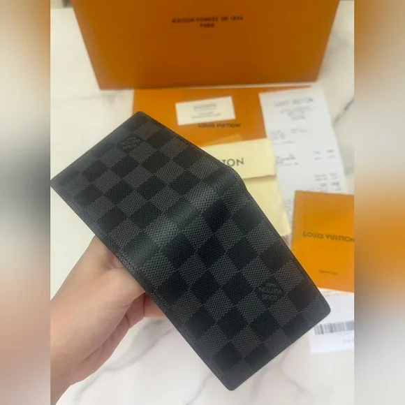 Louis Vuitton Slender Wallet - Picture 7 of 8